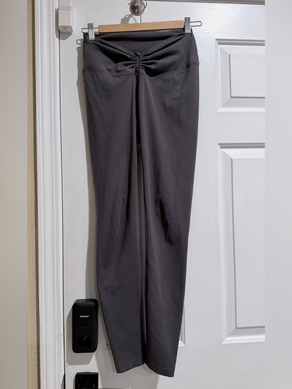 PINK Victoria's Secret Ruched Front leggings - Charcoal Gray